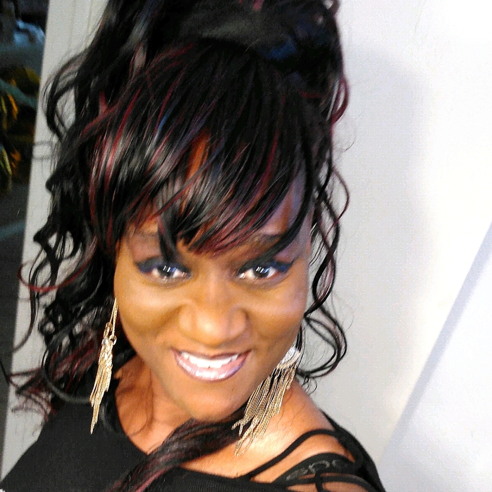 Meet your Posher, Marie